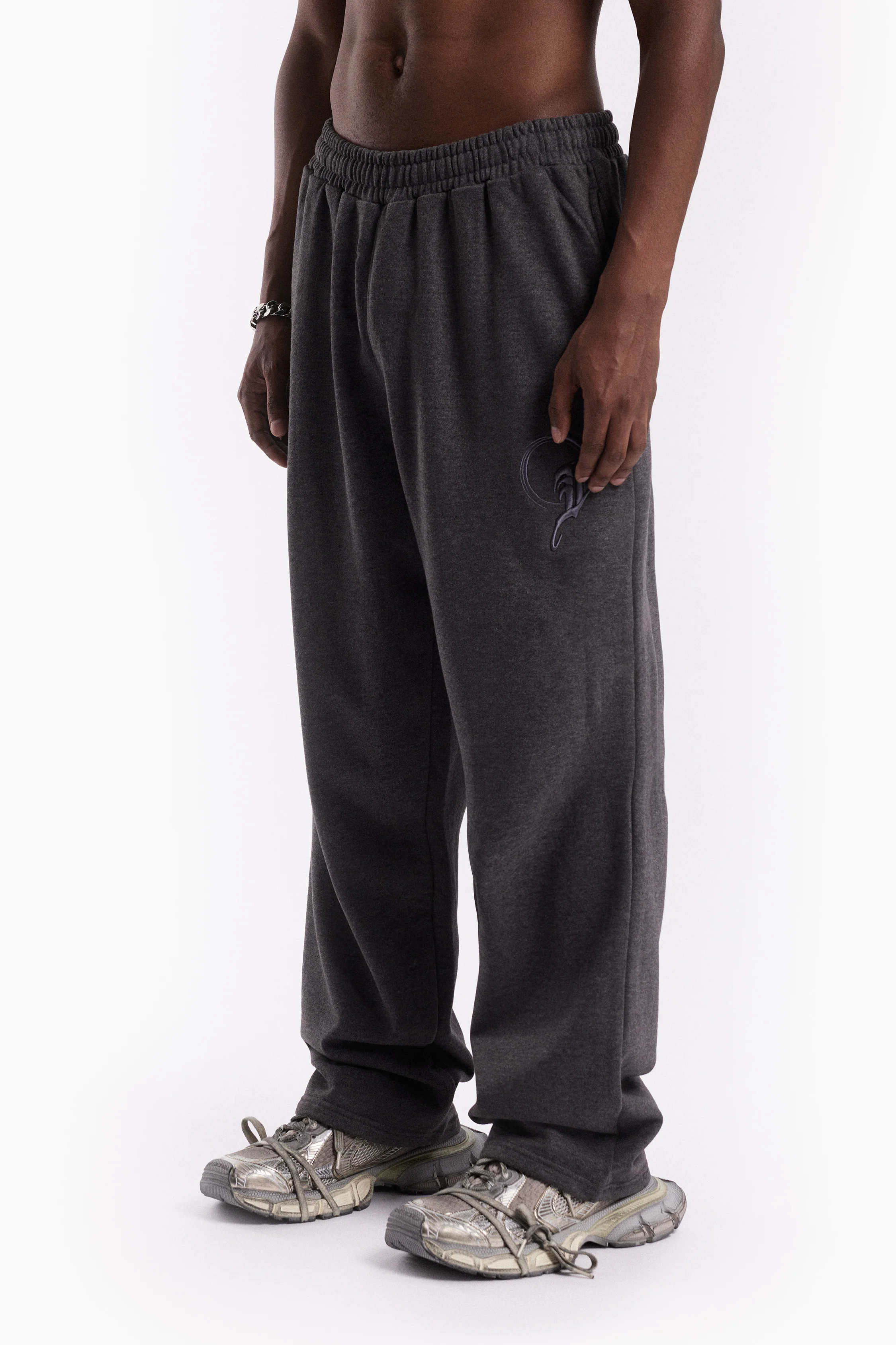 JOGGERS